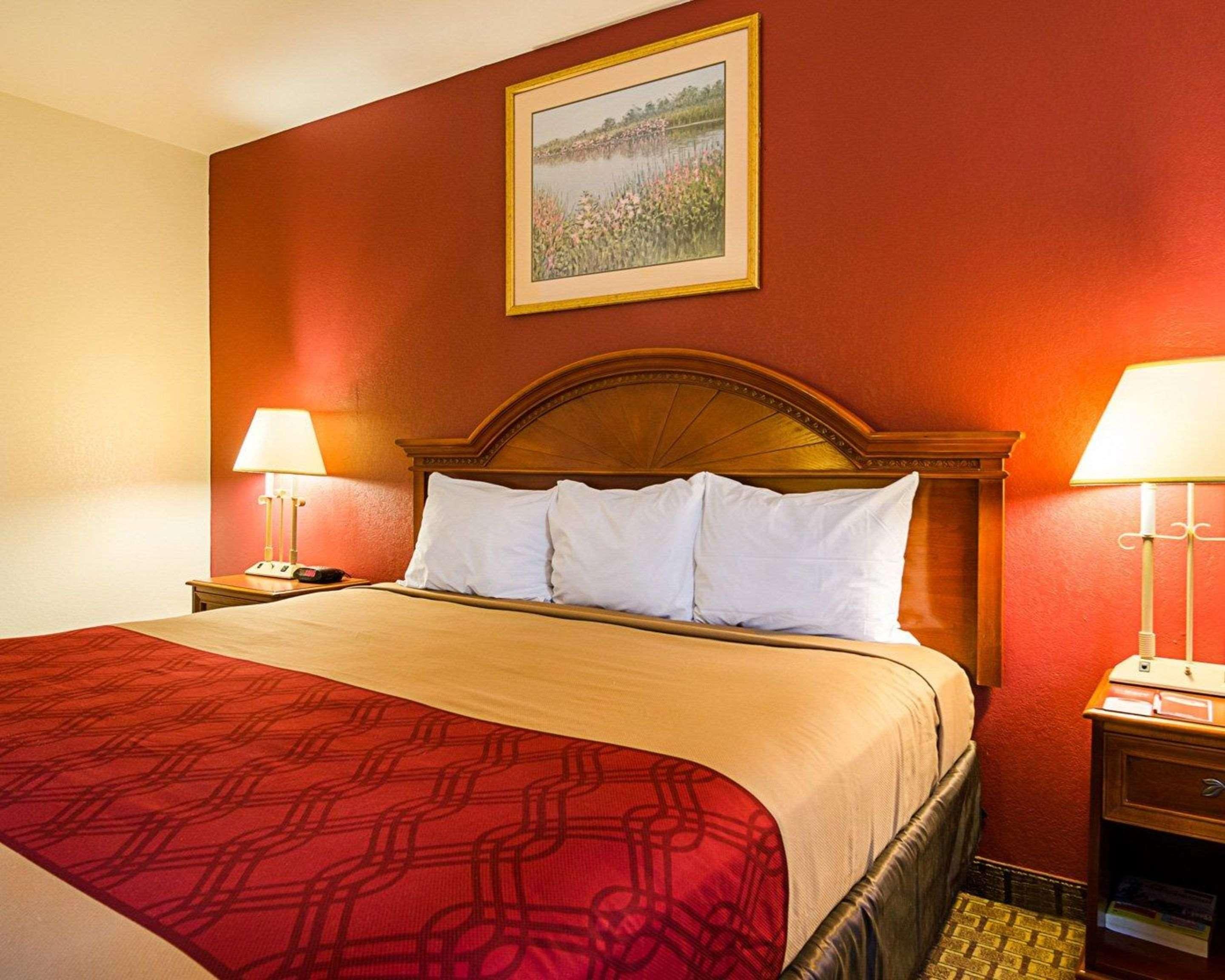 Econo Lodge Richmond Exteriör bild