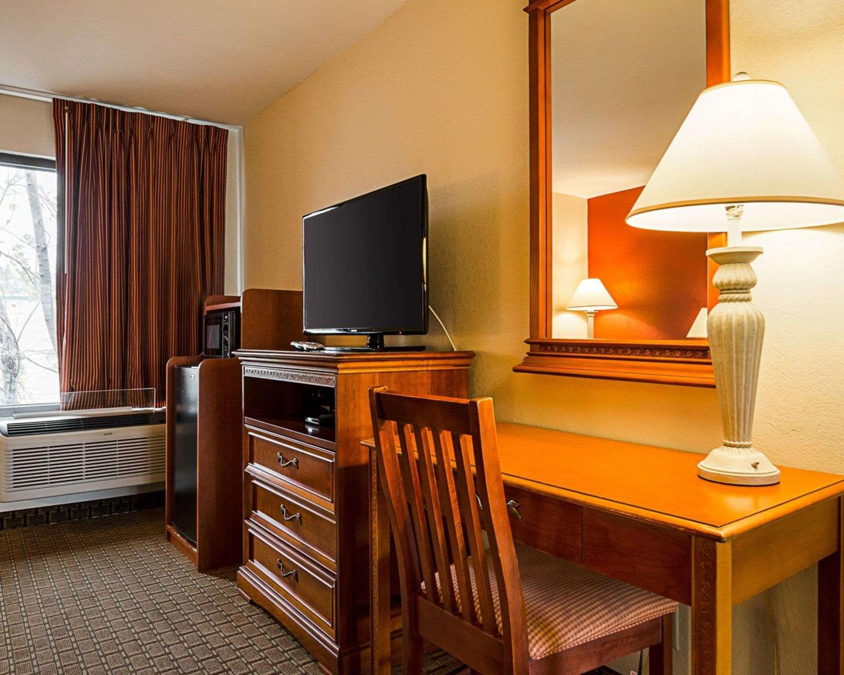 Econo Lodge Richmond Exteriör bild