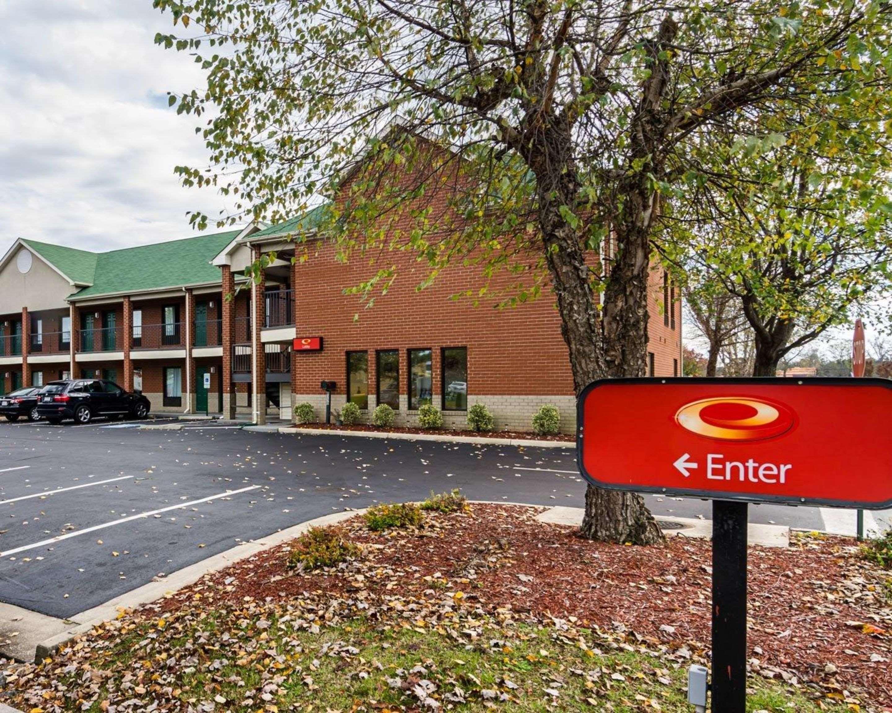 Econo Lodge Richmond Exteriör bild