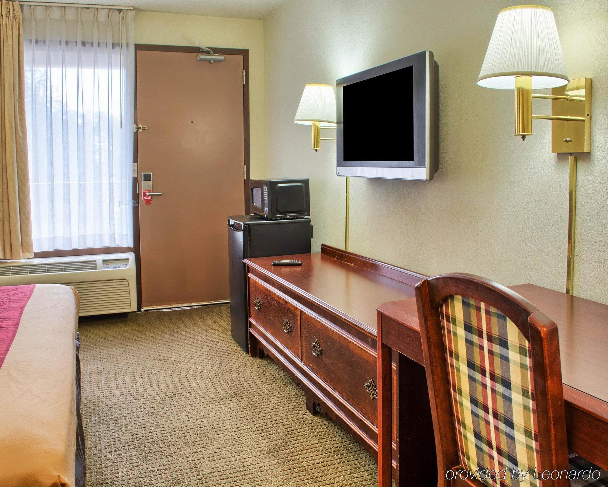 Econo Lodge Richmond Exteriör bild